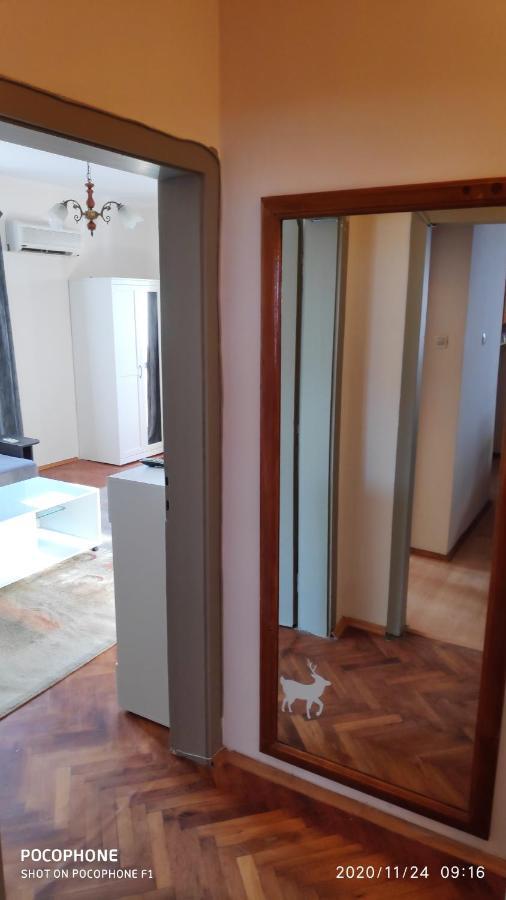 Unique Location With Parking Apartament *